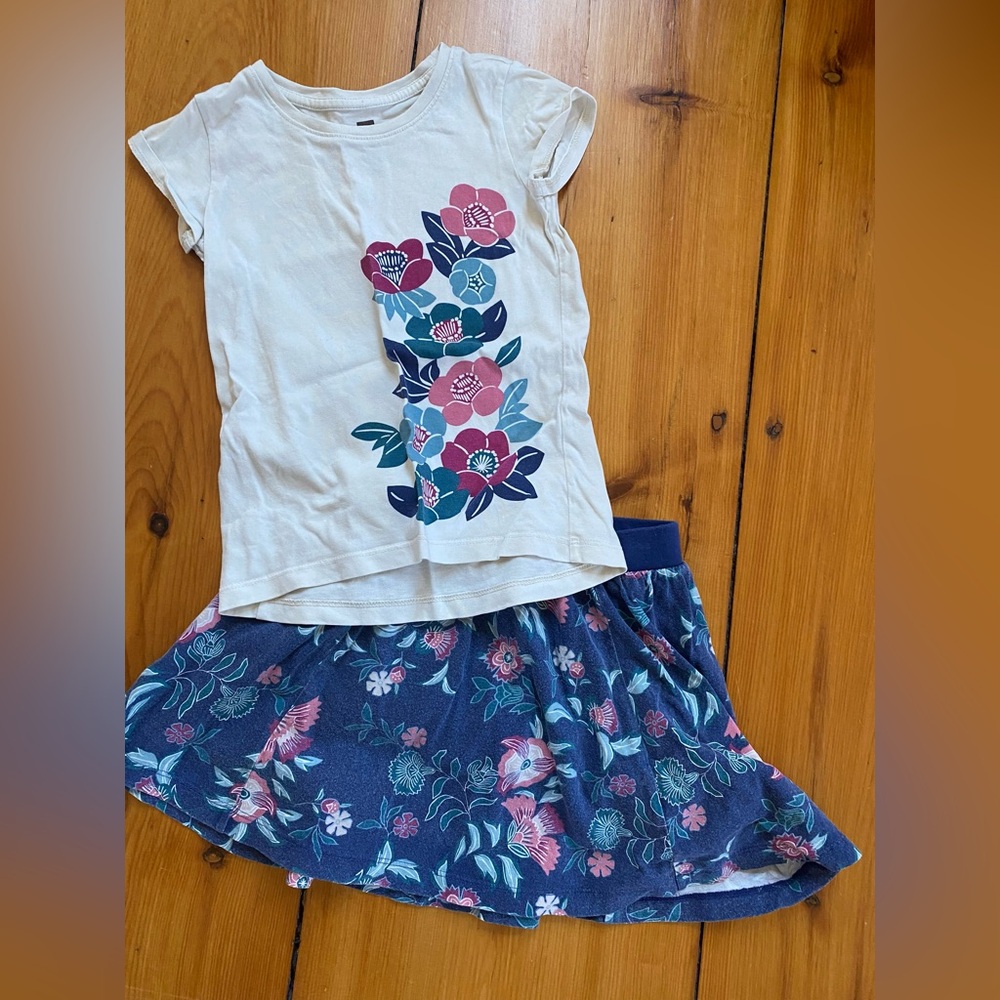 Floral Print Tee and Skirt Set from Tea Collection size 5
